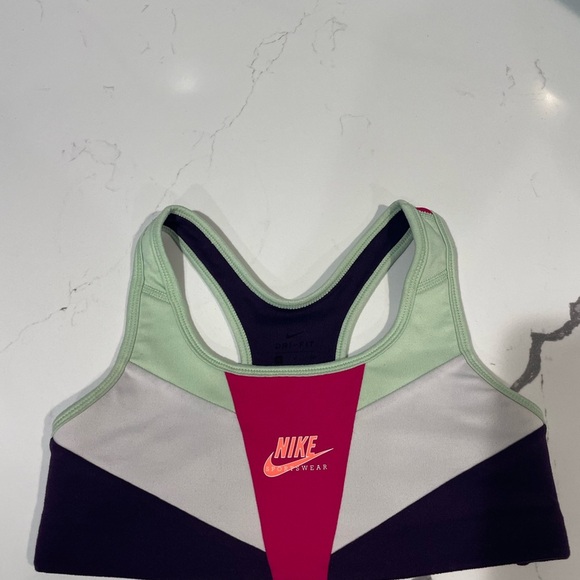 Nike Dri-Fit Women's Colorblock Sports Bra - Picture 8 of 8